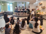 국제대학교 평생교육원, 신장행복학습마을 청소년 성과공유회 성료– 우쿨렐레 공연으로 마을과 함께한 ‘여름밤 청소년들의 작은 음악회’ –
